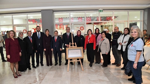 Tekirdağ'da el sanatları ve fotoğraf sergisi açıldı