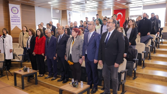 Trakya Üniversitesinde "Türk Milli Mücadelesi'nin Miracı: Türkiye Cumhuriyeti'nin İlanı" konferansı düzenlendi