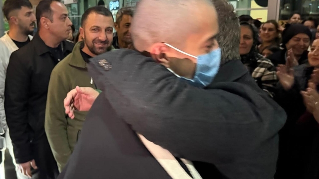 Ameliyatı için Ankara'ya giden Ulaş'ı, Vali ve arkadaşları uğurladı