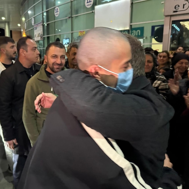 Ameliyatı için Ankara'ya giden Ulaş'ı, Vali ve arkadaşları uğurladı