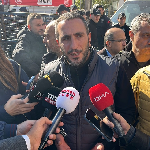 Gebze'de bina çöktü; 5 kişiden birinin cansız bedenine ulaşıldı (10)