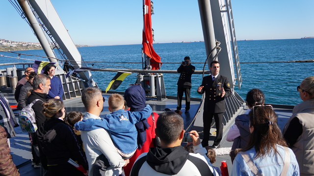 TCG Alemdar, Tekirdağ'da ziyarete açıldı