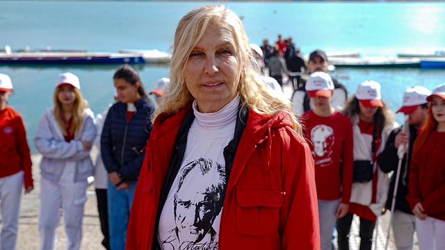 Görme engelli gençler Cumhuriyet Bayramı'nı Mogan Gölü'nde kürek çekerek kutladı