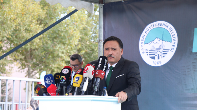 Kayseri'de 29 Ekim Katlı Kavşağı hizmete açıldı