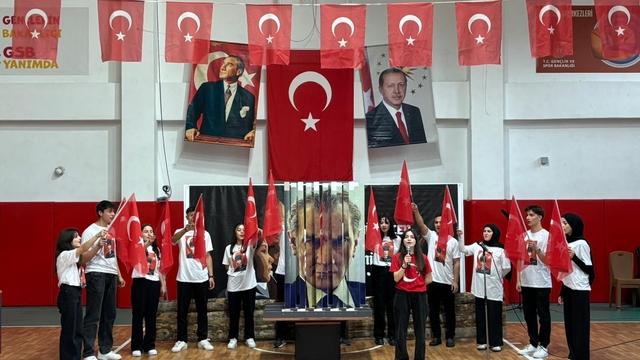 Giresun'un ilçelerinde 29 Ekim Cumhuriyet Bayramı kutlandı