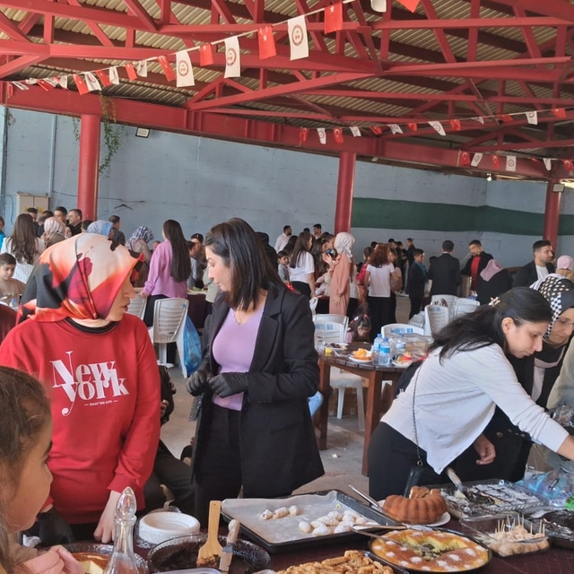 Saimbeyli'de Gazze'ye destek için kermes düzenlendi
