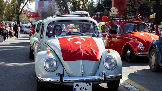 Başkent'te, 29 Ekim kortej yürüyüşü yapıldı