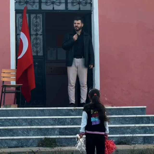 Konya'da 1 öğretmenli, 1 öğrencili okulda 29 Ekim töreni