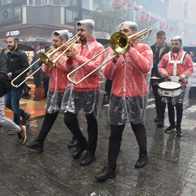 Ortahisar Belediyesi, Cumhuriyet Bayramı etkinliği düzenledi