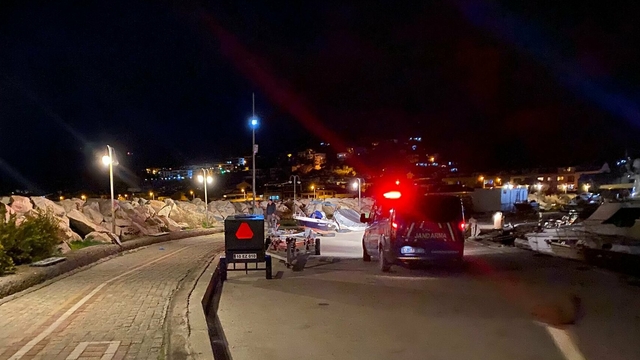 Çanakkale'de bir kişi kayalıklarda ölü bulundu