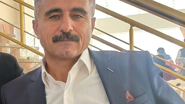 Halı saha maçında kalp krizi geçirip öldü