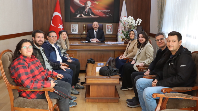 Kırklareli Milli Eğitim Müdürü Altınöz, gazetecilerle bir araya geldi