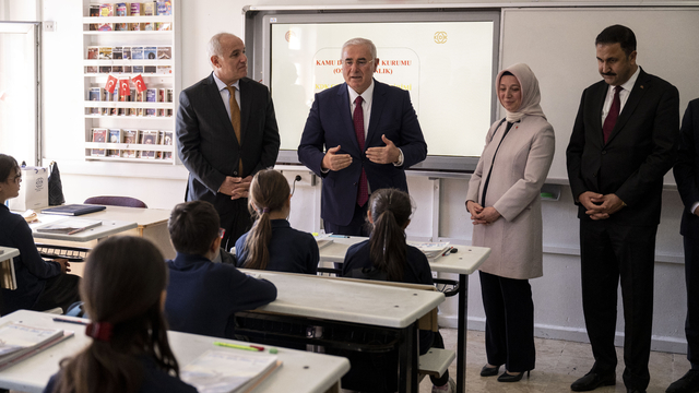 Kamu Başdenetçisi Akarca, öğrencilere hak arama kültürünün önemini anlattı: