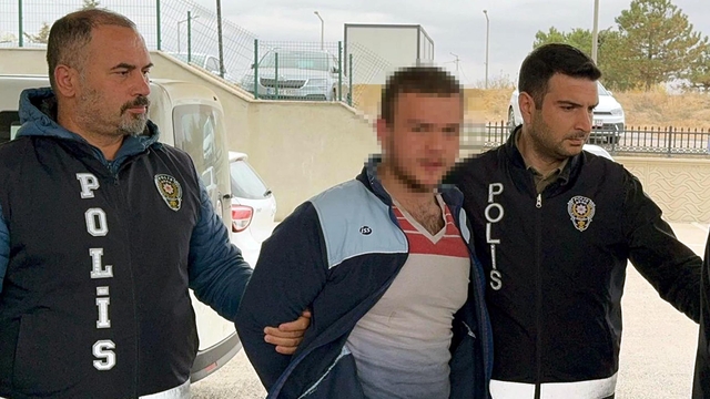 Anne ve babasını öldürüp, 3 akrabasını yaralayan sanığa 74 yıl hapis cezası