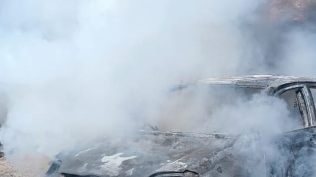 Bursa'da yangın çıkan otomobil kullanılamaz hale geldi