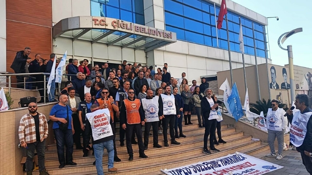 Çiğli Belediyesi'nde memurlar eylemde