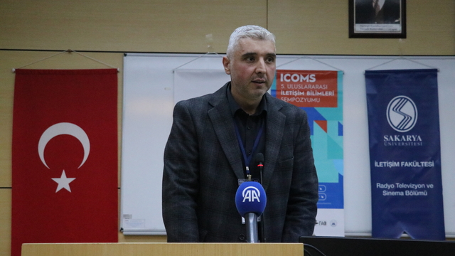 Sakarya'da "5. Uluslararası İletişim Bilimleri Sempozyumu" başladı