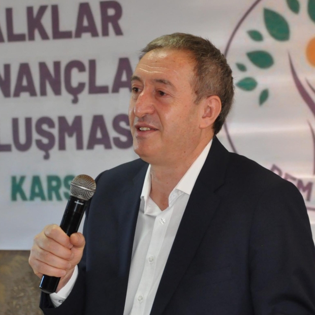 Bakırhan: Demokratik Anayasa'yı hukuku sesli şekilde dile getirmemiz gereke...