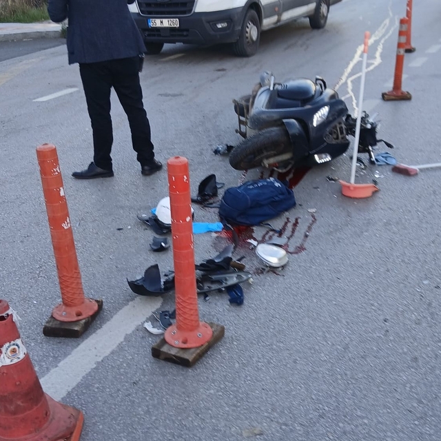 Ambulansın çarptığı üniversite öğrencisi, öldü