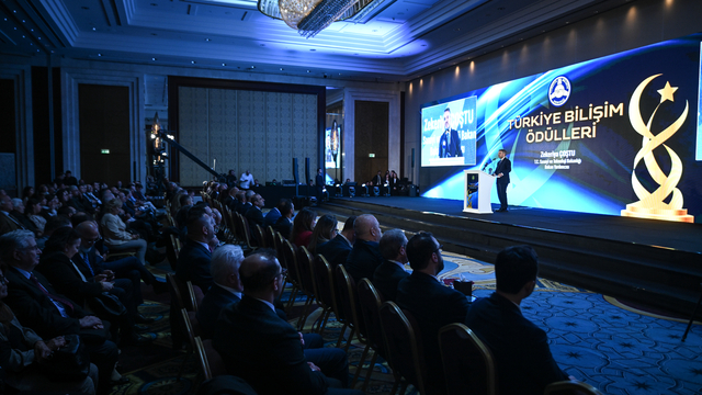 Türkiye Bilişim Ödülleri sahiplerini buldu