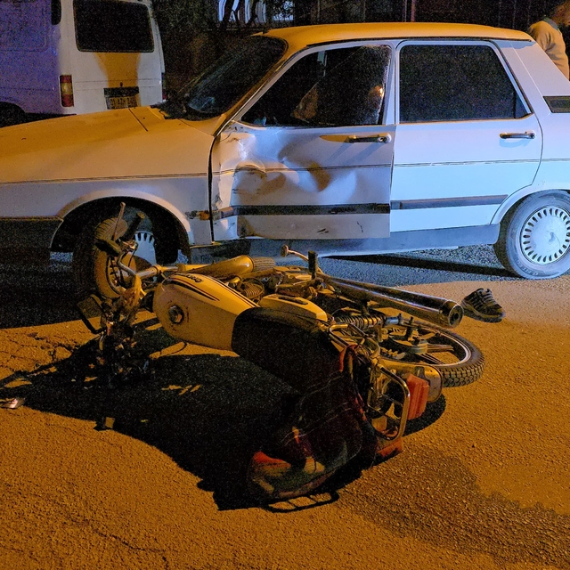 Otomobil ile motosiklet çarpıştı: 1 yaralı