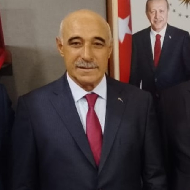 Belediye Başkanı Çakmak, trafik kazasında yaralandı