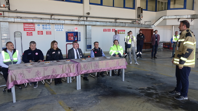 Balıkesir Kocaseyit Havalimanı'nda deprem ve yangın tatbikatı gerçekleştirildi