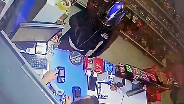 Akaryakıt istasyonlarını soyan kasklı şüpheliler tutuklandı