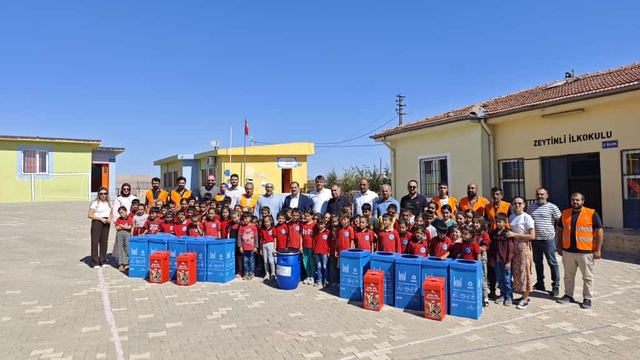 Mardin Büyükşehir Belediyesi, öğrencileri sıfır atık konusunda bilgilendirdi