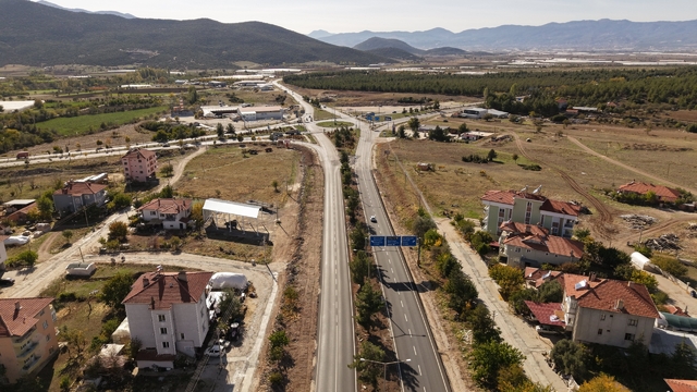 Bakan Uraloğlu Burdur-Tefenni-Çavdır Yolu'nu hizmete açacak: