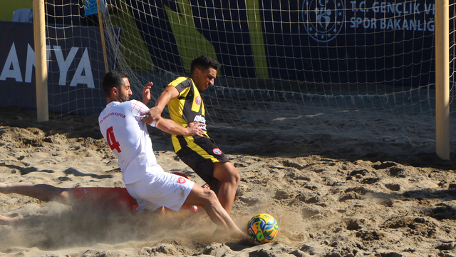 TFF Plaj Futbol Ligi Süper Finalleri, Alanya'da başladı