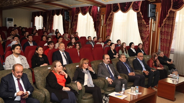 Türk Tarih Kurumunda Bosna Hersek tarihinin önemli isimlerinden Kucukalic'i anlatan belgesel gösterildi