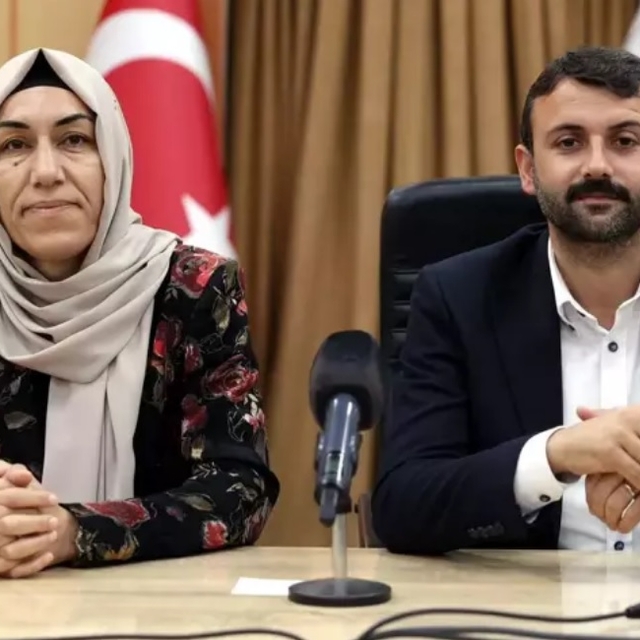 Tutuklu eski Akdeniz Belediye Başkanı ve meclis üyelerine tahliye