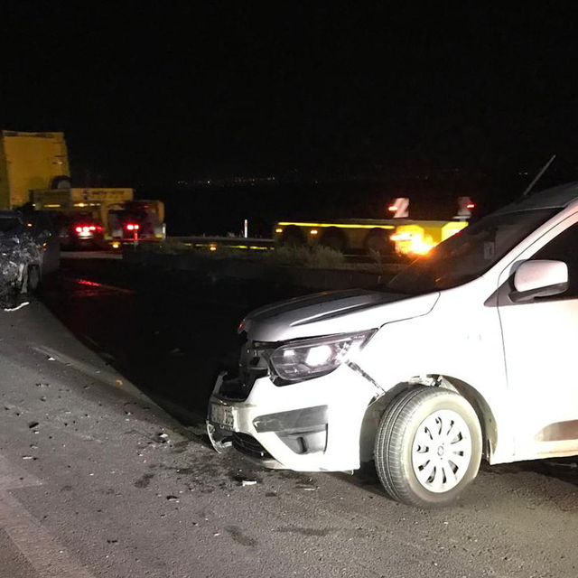 Konya'da 3 aracın karıştığı zincirleme kaza: 6 yaralı