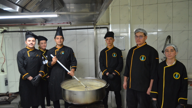 Yemek firması gibi okul; 9 ayda 40 milyon lira ciro yaptılar