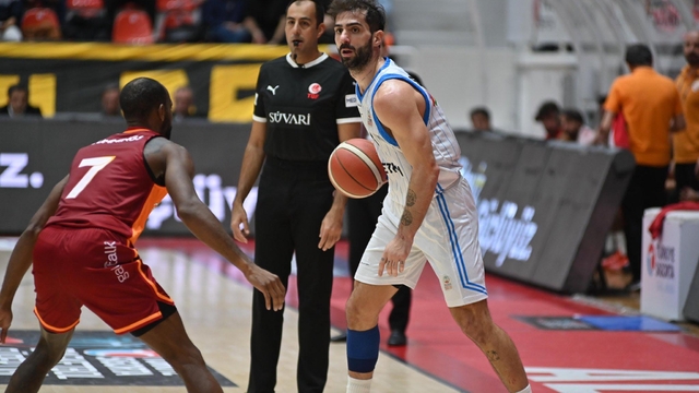 Petkimspor deplasmanda oynuyor