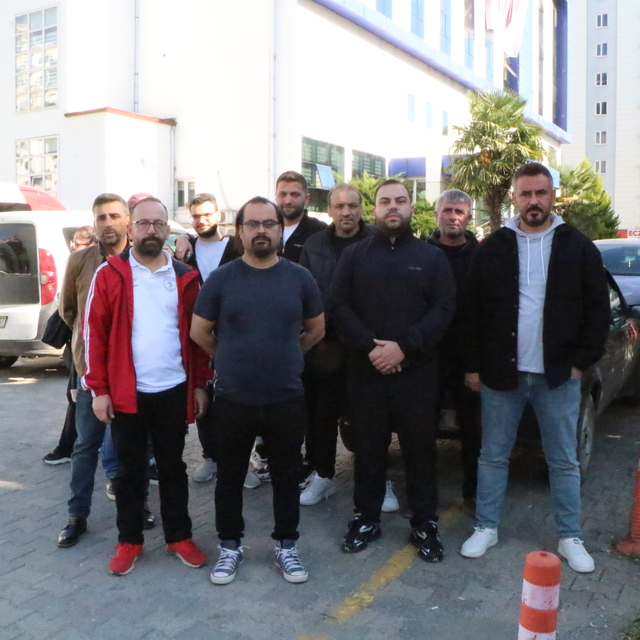 Samsun'da özel hastane çalışanlarından 'maaş' eylemi