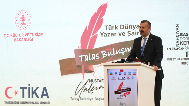 Türk dünyasından 48 şair ve yazar Kayseri'de buluştu