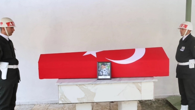 Kıbrıs gazisi Mehmet Kurt memleketi Kırklareli'nde son yolculuğuna uğurlandı