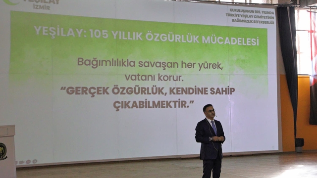 İzmir'de Yeşilay'dan polis okulunda "bağımlılıkla mücadele" konferansı