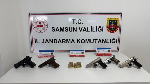 Samsun'da 5 ruhsatsız silah ele geçirildi