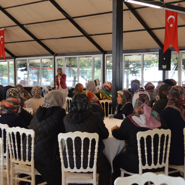 Şabanözü'nde "Günümüzde ailemizi bekleyen tehlikeler" konferansı düzenlendi