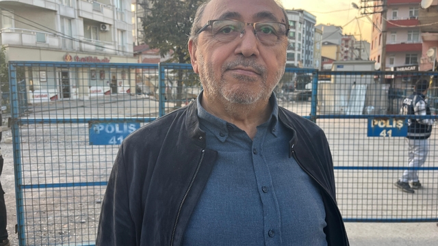 Kocaeli'de yıkılan binanın yakınındaki binalar tahliye edildi; ekipler inceleme başlattı (5)