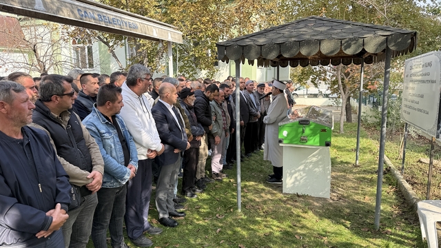 Çanakkale'de kömür işletmesindeki kazada ölen işçi toprağa verildi