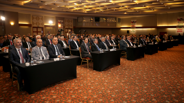 HAK-İŞ Genel Başkanı Arslan'dan "Asgari Ücret Tespit Komisyonu'nun yapısı yeniden oluşturulsun" talebi: