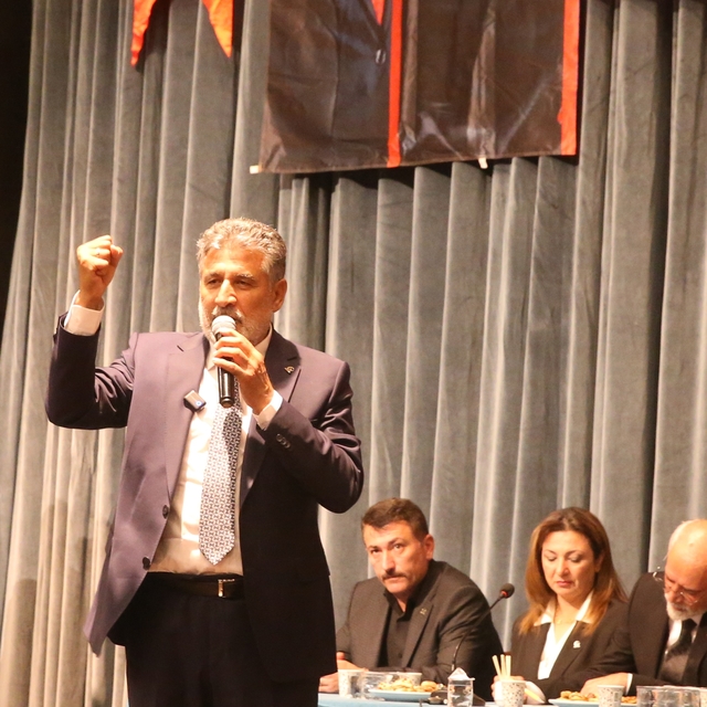 Milli Yol Partisi Genel Başkanı Çayır, Kahramanmaraş'ta partisinin il kongr...