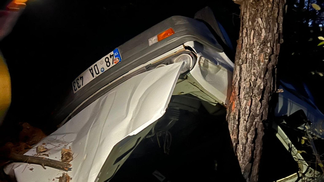 Muğla'da otomobil uçuruma yuvarlandı: 2 yaralı