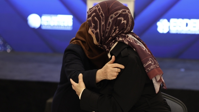 Bakan Göktaş, "Esnaf Ailesi Olmak" projesinin galasına katıldı: