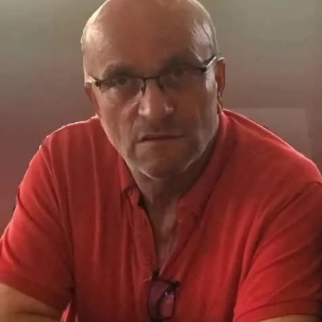 Ağabeyini döverek öldürdü