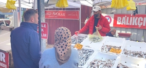 Hamsinin fiyatı gelen balık miktarına göre değişiyor